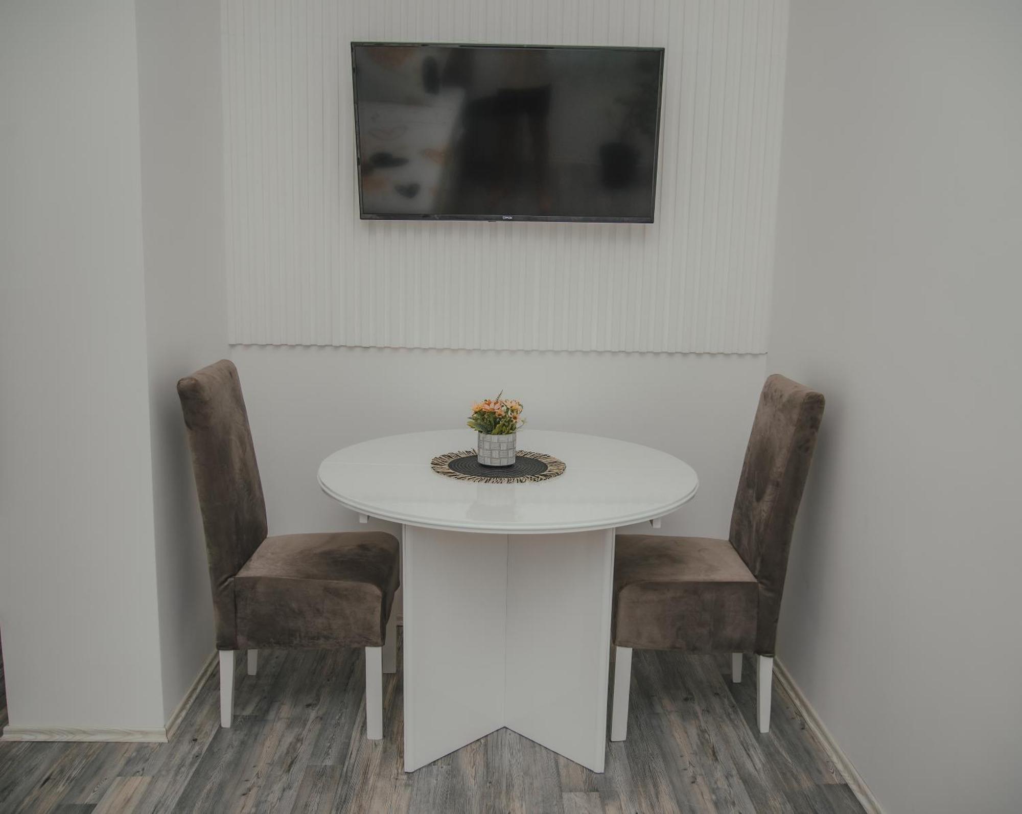 Jes Apartments レスコヴァツ エクステリア 写真