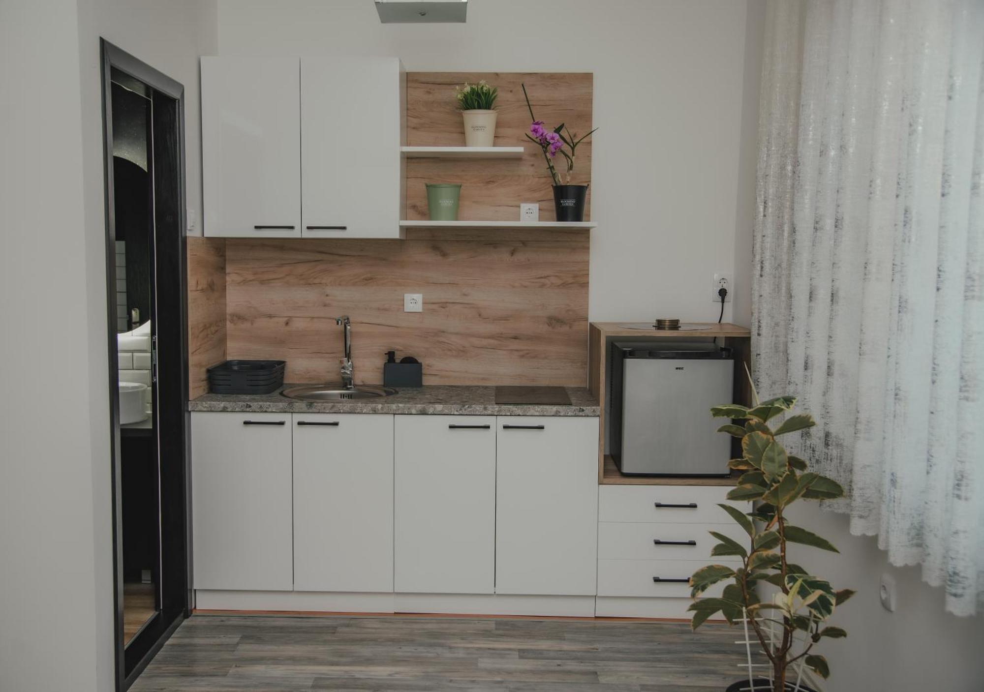 Jes Apartments レスコヴァツ エクステリア 写真