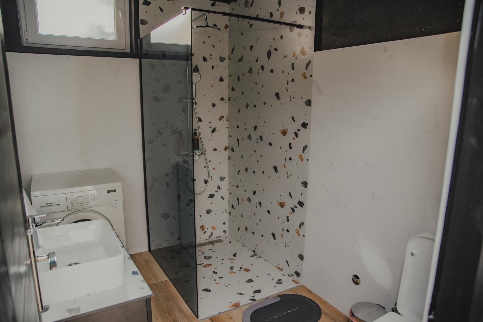 Jes Apartments レスコヴァツ エクステリア 写真