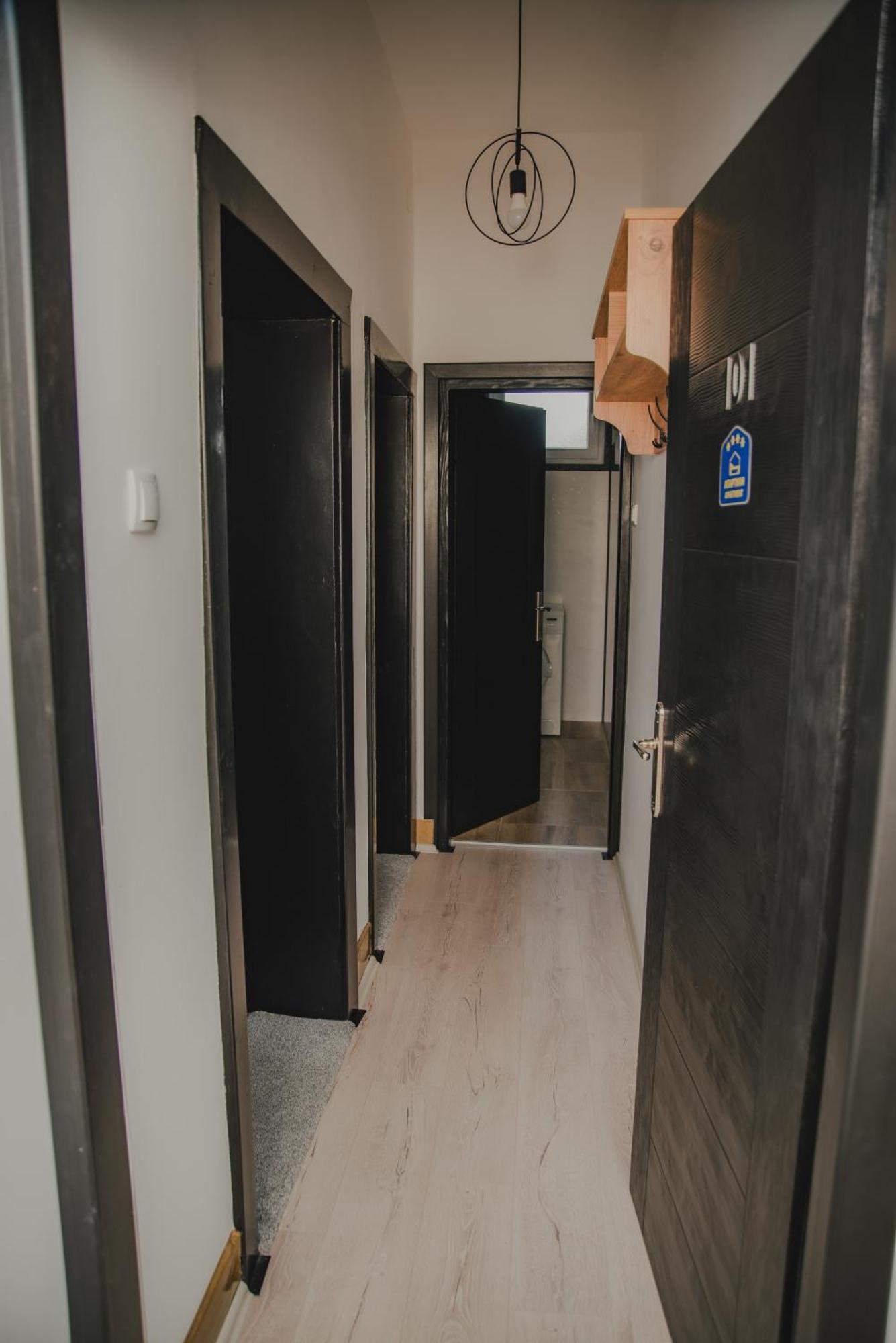 Jes Apartments レスコヴァツ エクステリア 写真